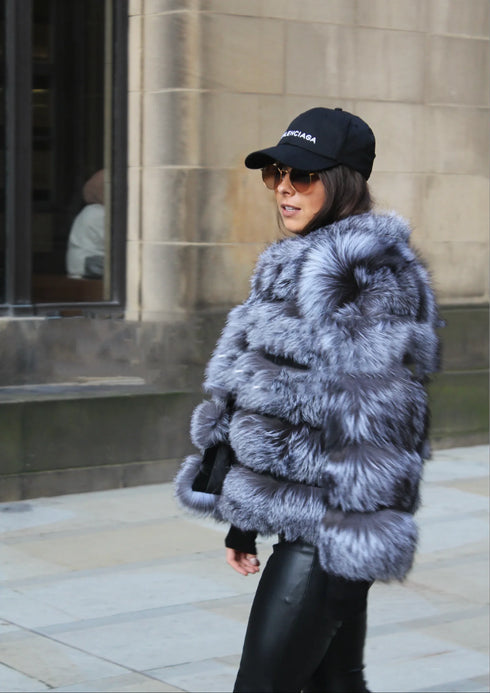 Winter women's Jacket Real Fox fur coat Stand Collar high street Coat real Fox Fur jackets women's coats in promotion WGLUVF FUR